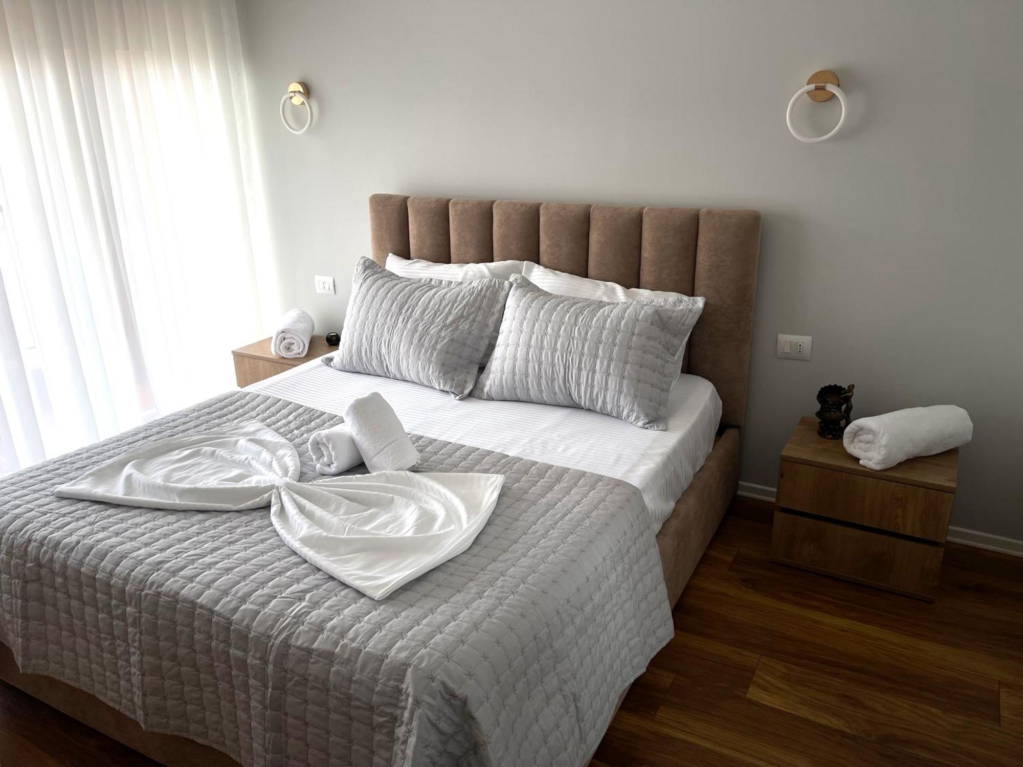 New Bazaar, Grand Apartment Tiranë Eksteriør bilde